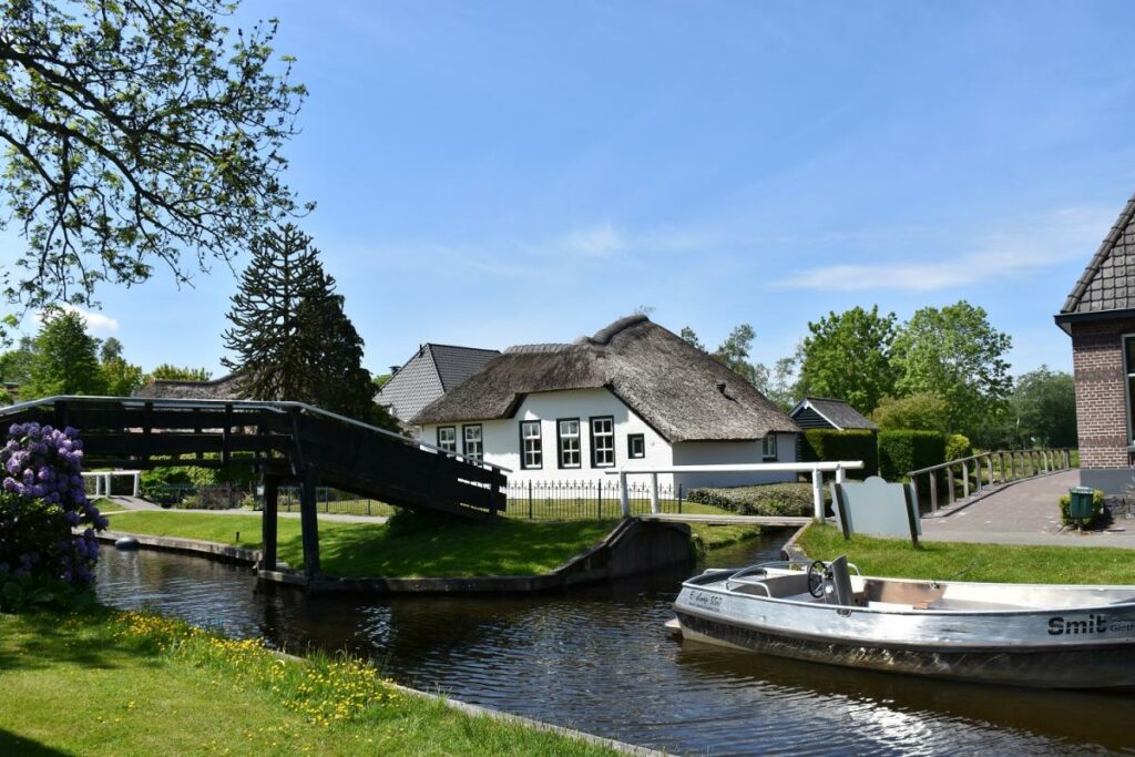 sloep huren friesland